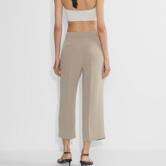 Aritzia The Effortless Pant Crepette Nomad Taupe Cropped Size 4 High Rise Wide - Picture 3 of 10